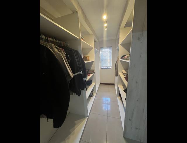 3 BEDROOM APARTMENT FOR SALE IN CASHAN